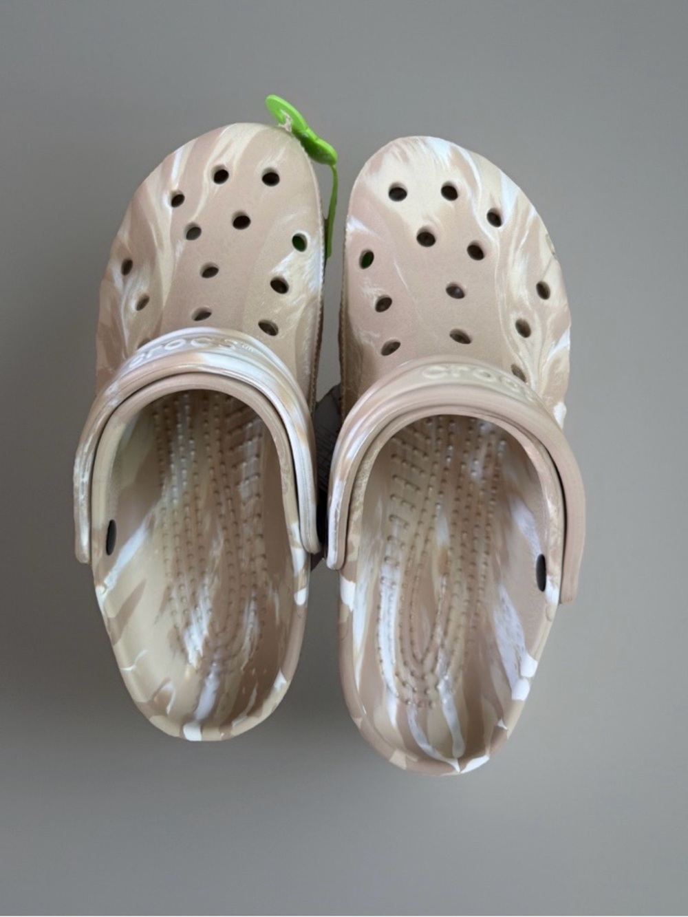 NEW ✨ Crocs Baya Marble Chai M9/W11